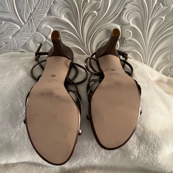 Bisou Bisou metallic strappy sandals - Picture 5 of 8